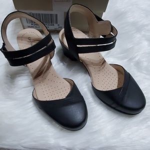 clarks women's valarie rally pump